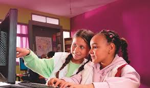 Inclusion Numérique Scolaire : Le PLF 2026 Poursuit la Généralisation du Très Haut Débit dans l'Éducation pour Réduire la Fracture Numérique Territoriale